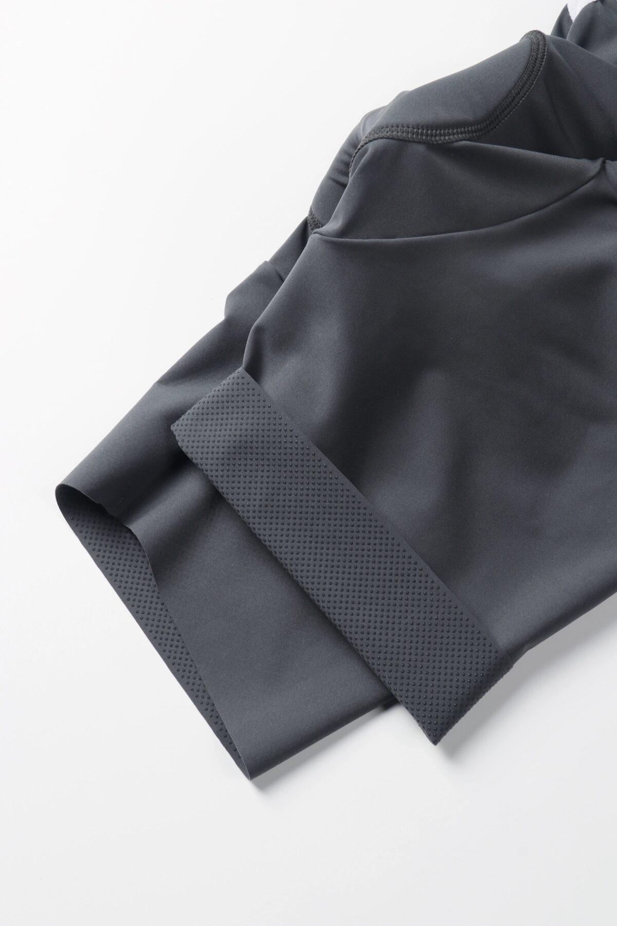 SECURE LASER-CUT LEG FINISH