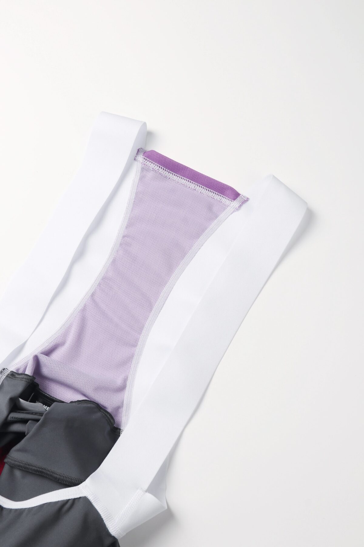 SMOOTH, PRESSURE-FREE STRAPS