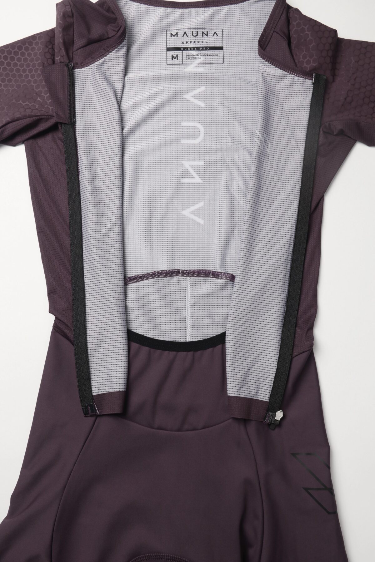 QUICK-DRY COMFORT & EASY ON-OFF